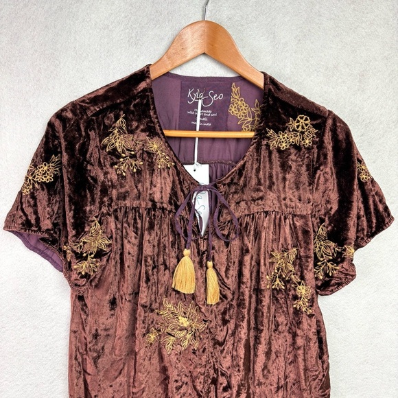 NWT Kyla Seo Anthropologie Handmade Embroidered Crushed Velvet Brown Blouse Sz S - Picture 3 of 14